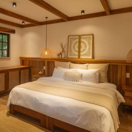 Sansara Surf Yoga & Resort Cambutal Extérieur photo