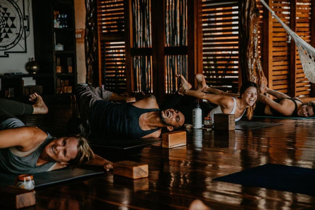 Sansara Surf Yoga & Resort Cambutal Extérieur photo