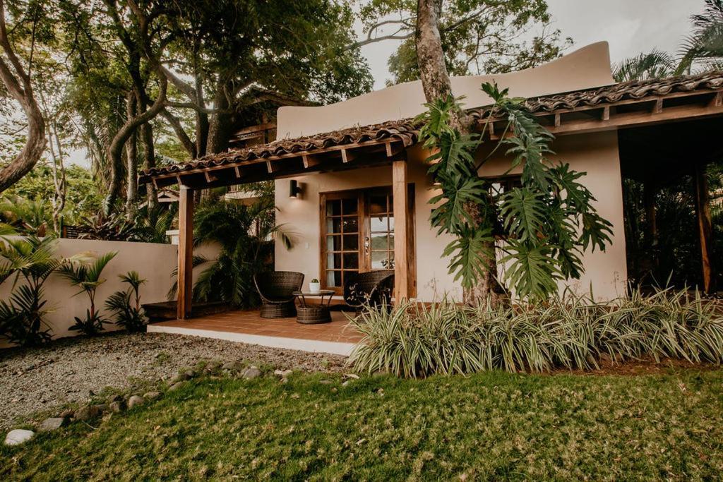 Sansara Surf Yoga & Resort Cambutal Extérieur photo